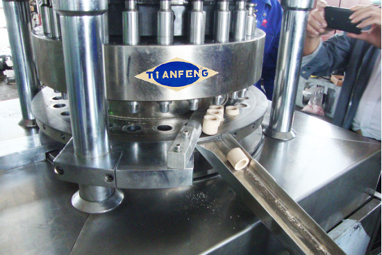 上海 ティアンフェンZpw25 新研究 独特の陶器 溶融式キューブプレス機 劣質な錠剤プレッサー