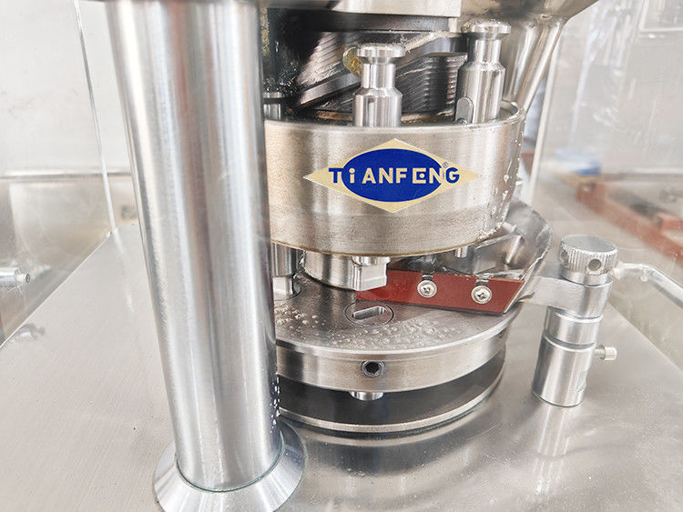 900x800x1800mm 錠剤錠剤プレス機 最大詰め深さ15mmと錠剤厚さ2-6mm