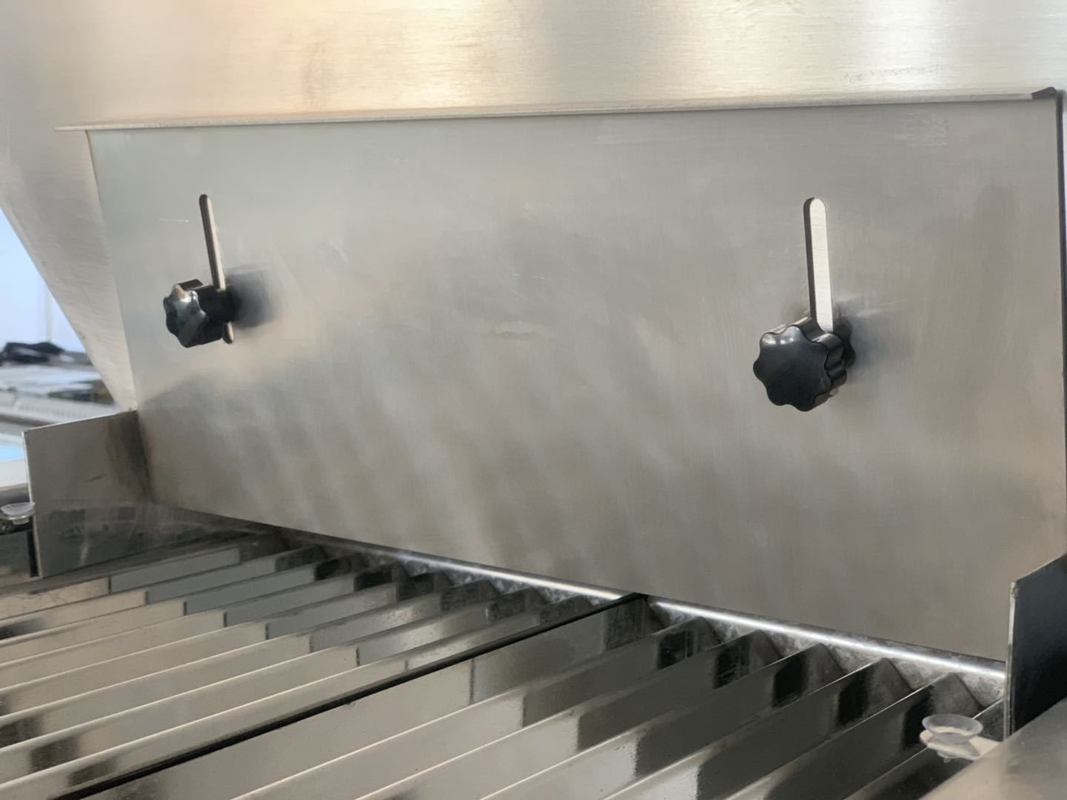 50HZ/60HZ 電圧計数と充填機 10-120 ボトル/分 迅速で正確な充填容量